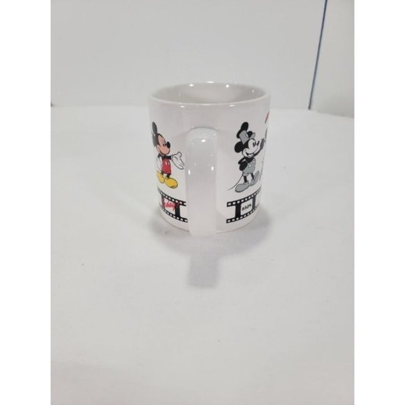 Disney MICKEY MOUSE Coffee Cup THRU THE‎ YEARS 1928-TODAY APPLAUSE - Picture 7 of 9